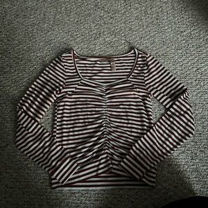 Buckle size s top